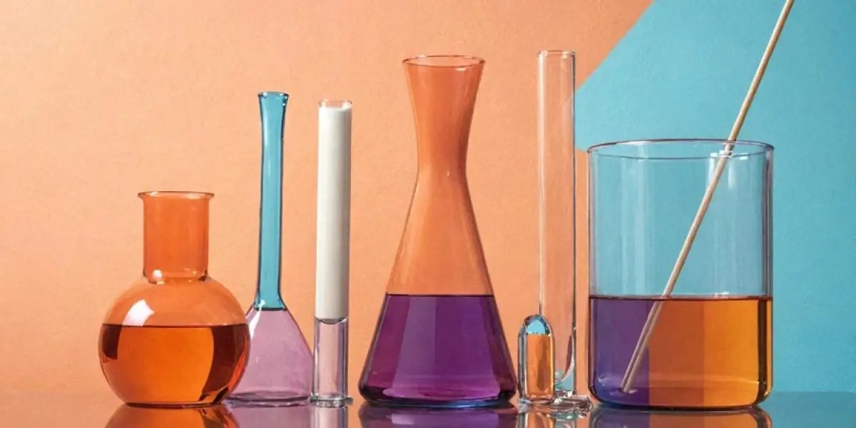 Explore Prada perfume for women, a symphony of elegance and innovation ... Fragrances That Captivate: The Art of Global Perfume Sales